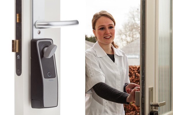 Phoniro_foto-eigen-hulpverleners